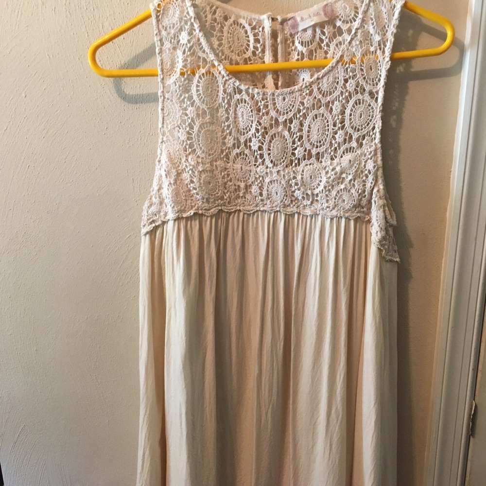 ALTAR’D STATE crocheted lace, lined,minidress,M. Ecru colored. Very soft.Ex cond